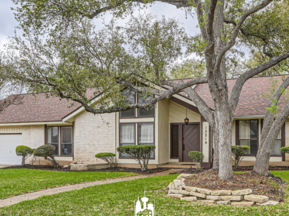 Featured Listing 13210 Hunters Spring Street San Antonio TX - Homes in Hunters Creek - Homes for sale in San Antonio - The Curtis Team Real Estate - San Antonio Real Estate - Doug Curtis
